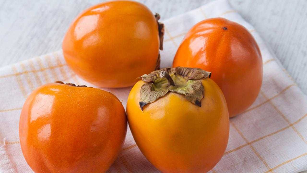 Хурма, королек, шарон: в чем разница?